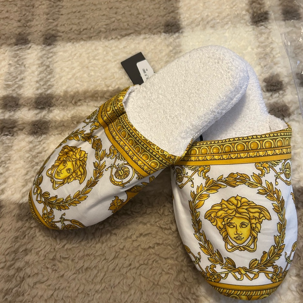 NWT Versace Slippers